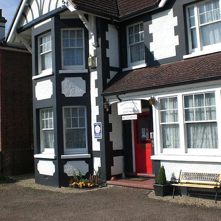 Melville Lodge Gatwick Horley Kültér fotó